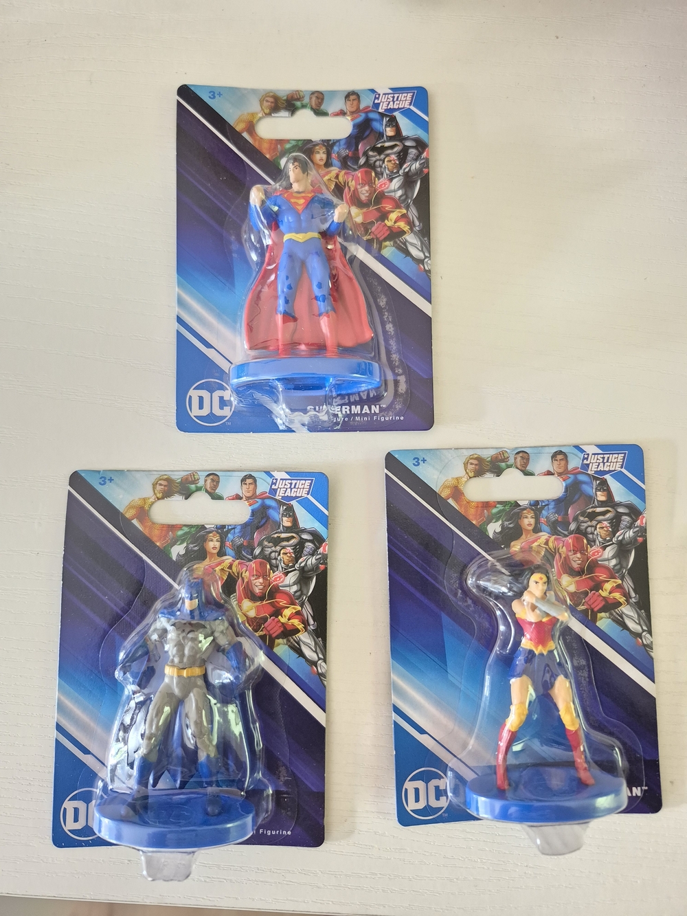 DC Justice League Figurine Set - Superman, Batman, Wonder Woman - Red/Blue/Gray